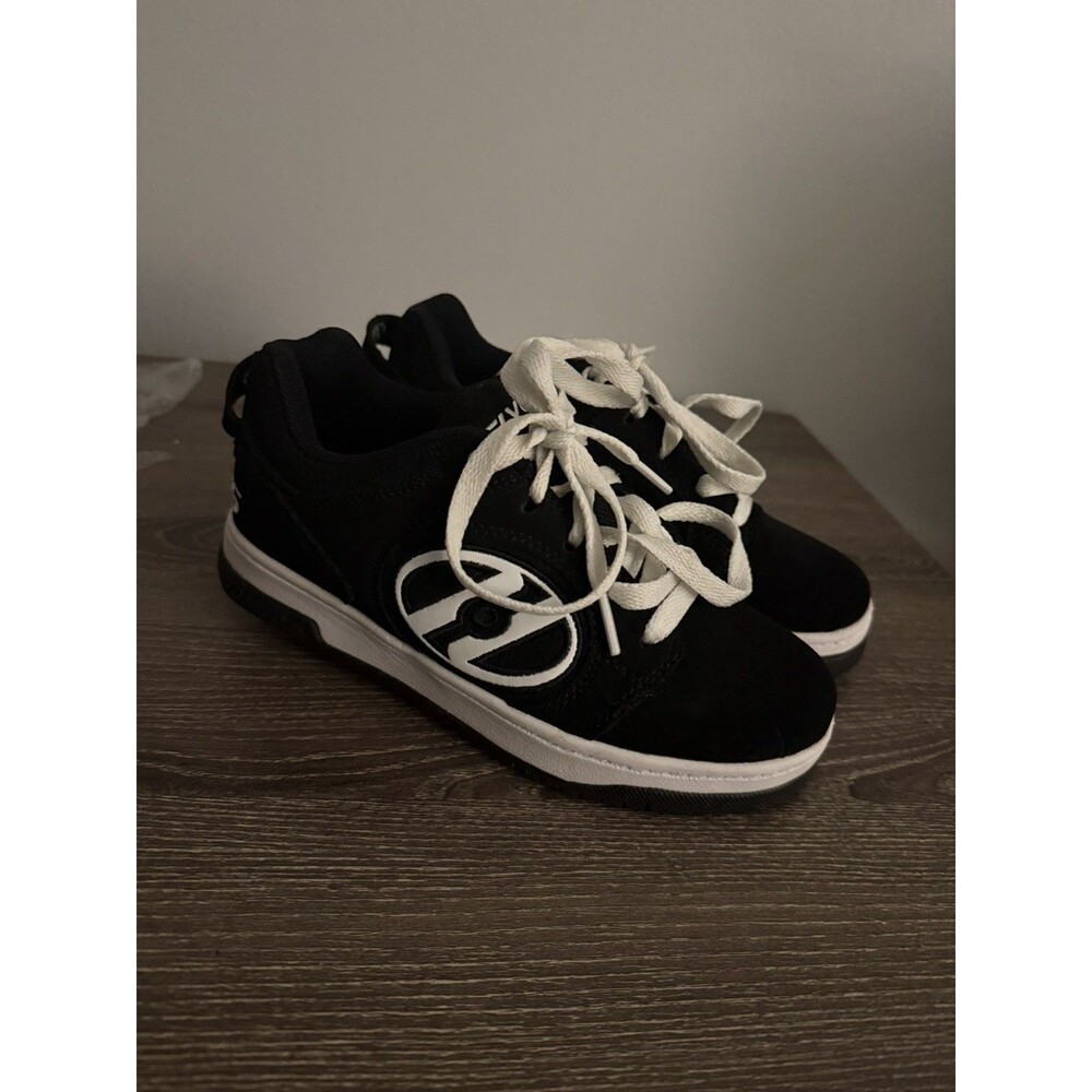 Heelys YTH 3 Boys' Black White Athletic Skate Shoes Wheel US 3 UK 2 EU 33